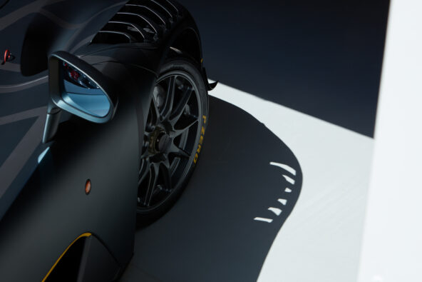 S_DALLARA_EXP_SHADOWS_03