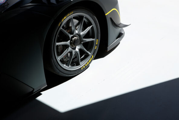 S_DALLARA_EXP_SHADOWS_06