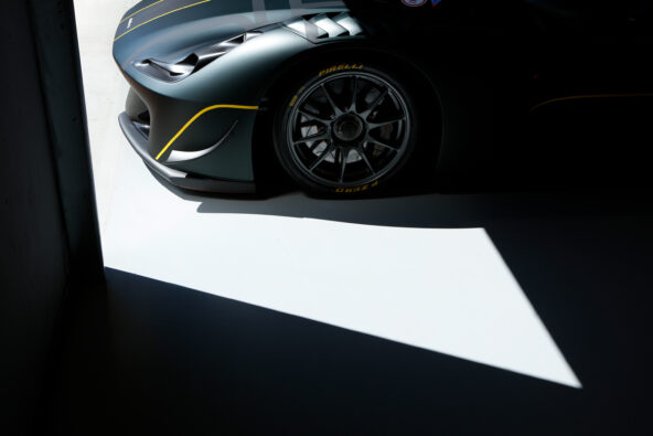 S_DALLARA_EXP_SHADOWS_08